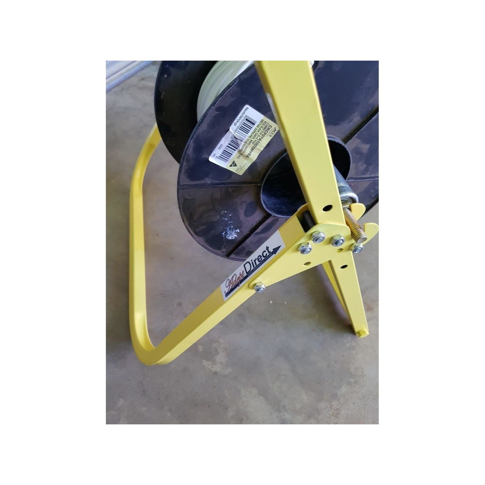 Lightweight Cable Stand with easy to change cable drum roller.